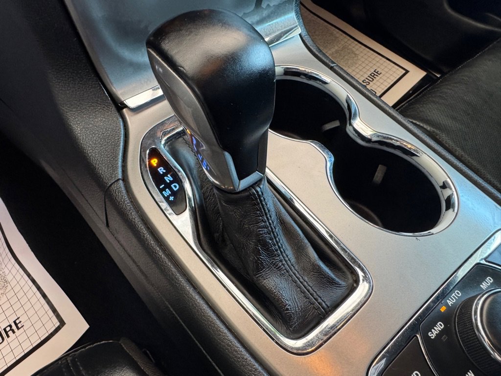 Used 2021 Jeep Grand Cherokee Limited w/ Luxury Group II image 12