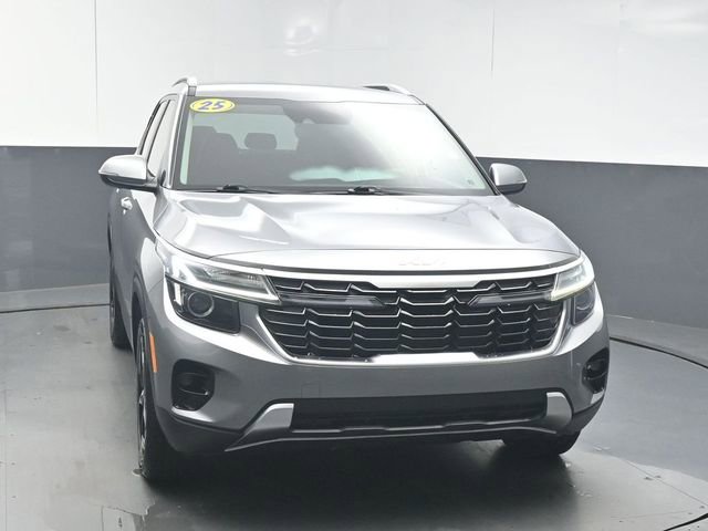 Used 2025 Kia Seltos S FWD image 3