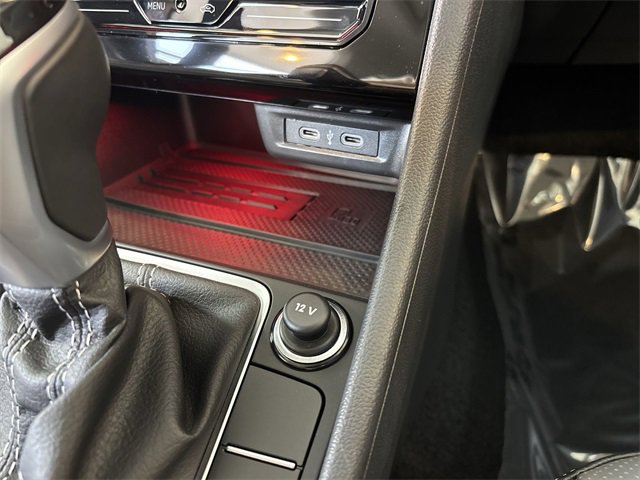 Used 2025 Volkswagen Jetta SEL image 29