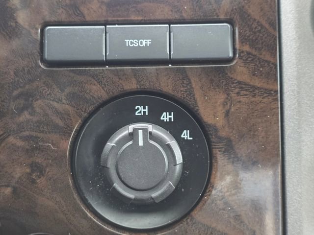 Used 2016 Ford F450 Platinum w/ Platinum Package image 16