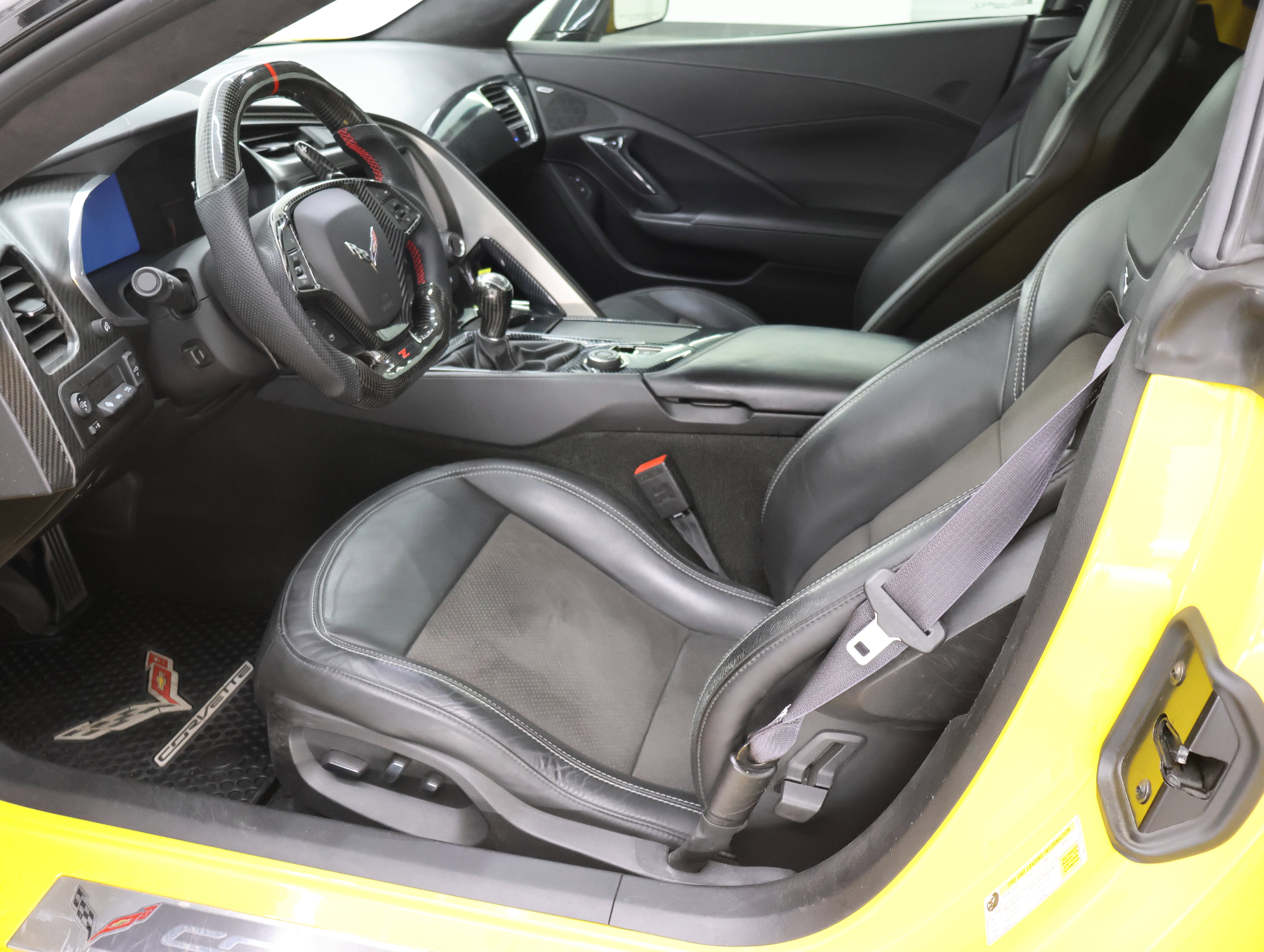 Used 2014 Chevrolet Corvette Stingray Convertible w/ 3LT Preferred Equipment Group RWD image 7