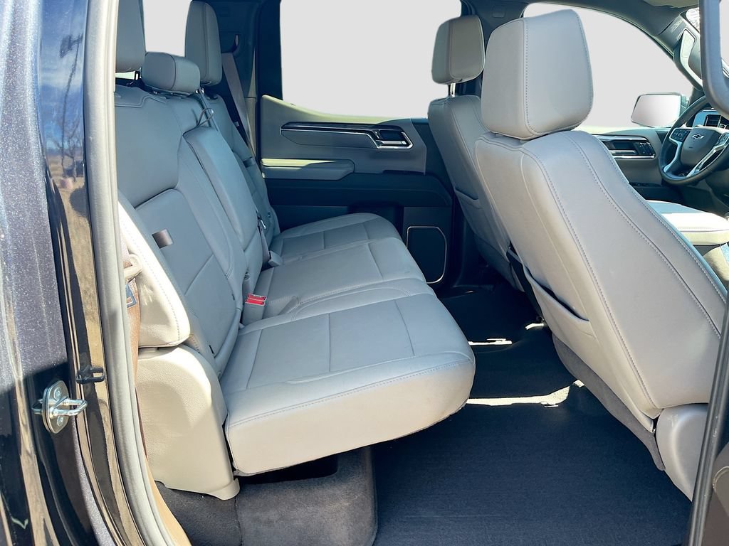 Used 2023 Chevrolet Silverado 1500 LTZ AWD/4WD image 27