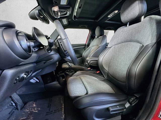 Used 2024 MINI Cooper S FWD image 5