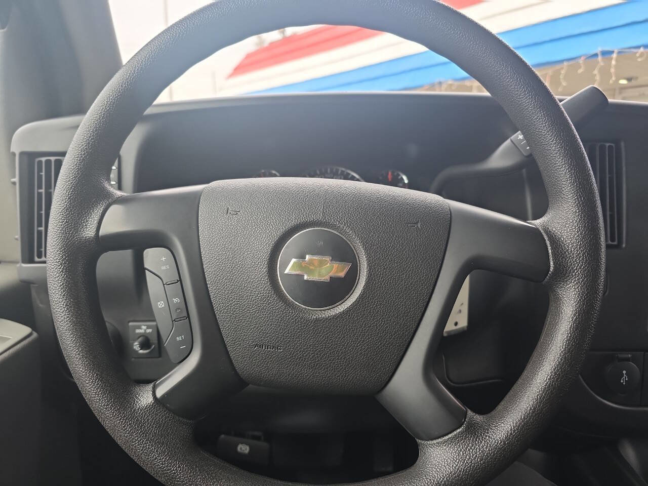 Used 2014 Chevrolet Express 3500 LS RWD image 13