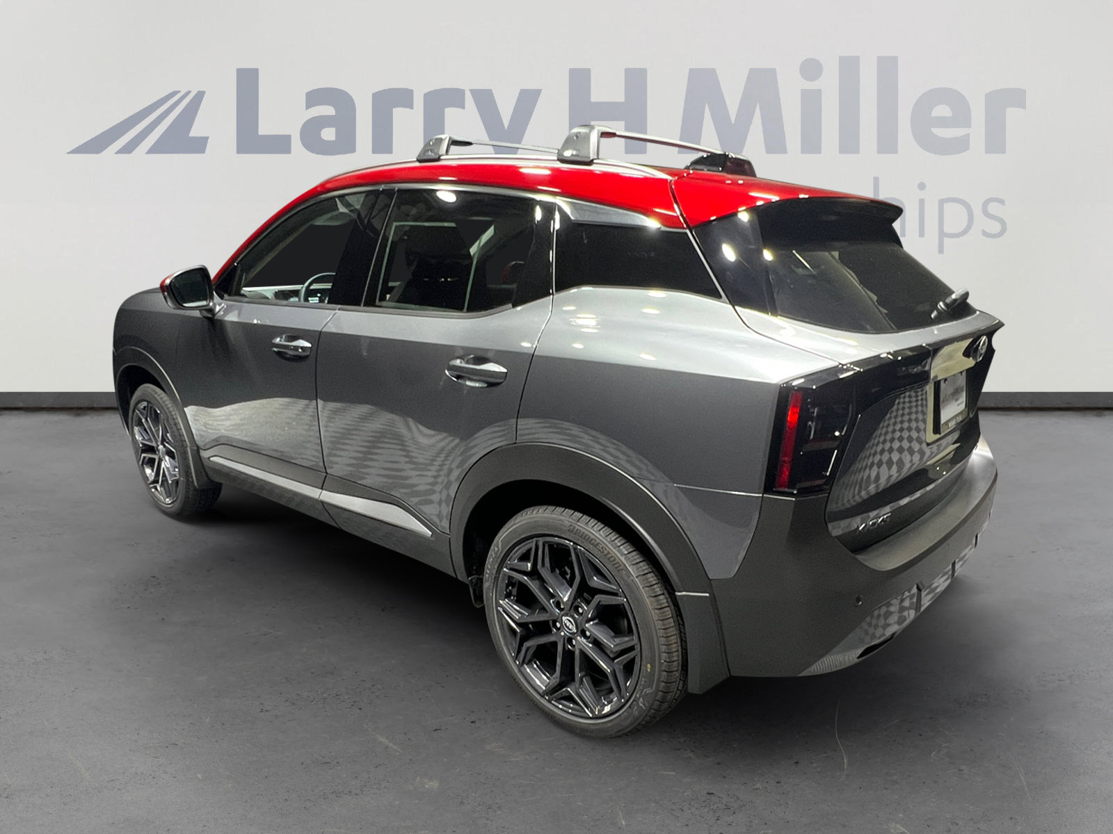 New 2026 Nissan Kicks SR w/ SR Premium Package AWD/4WD image 3