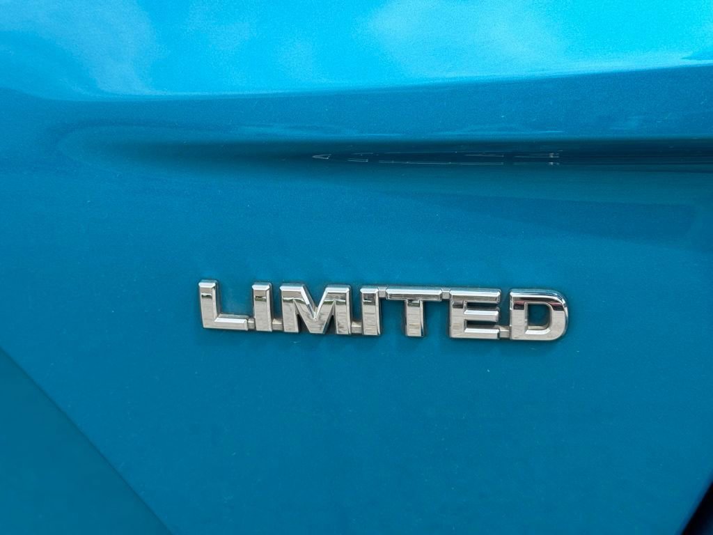 Used 2020 Toyota Prius Prime Limited image 9