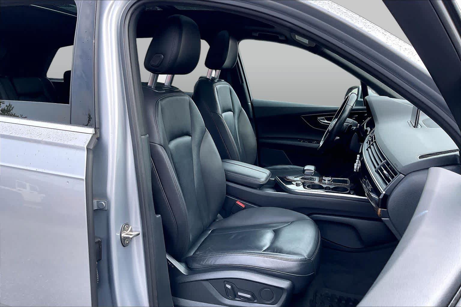 Used 2019 Audi Q7 3.0T Premium w/ Convenience Package AWD/4WD image 8