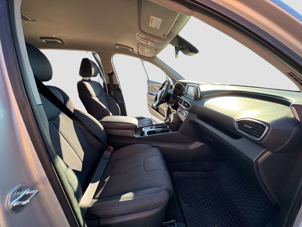 Used 2019 Hyundai Santa Fe SE image 19