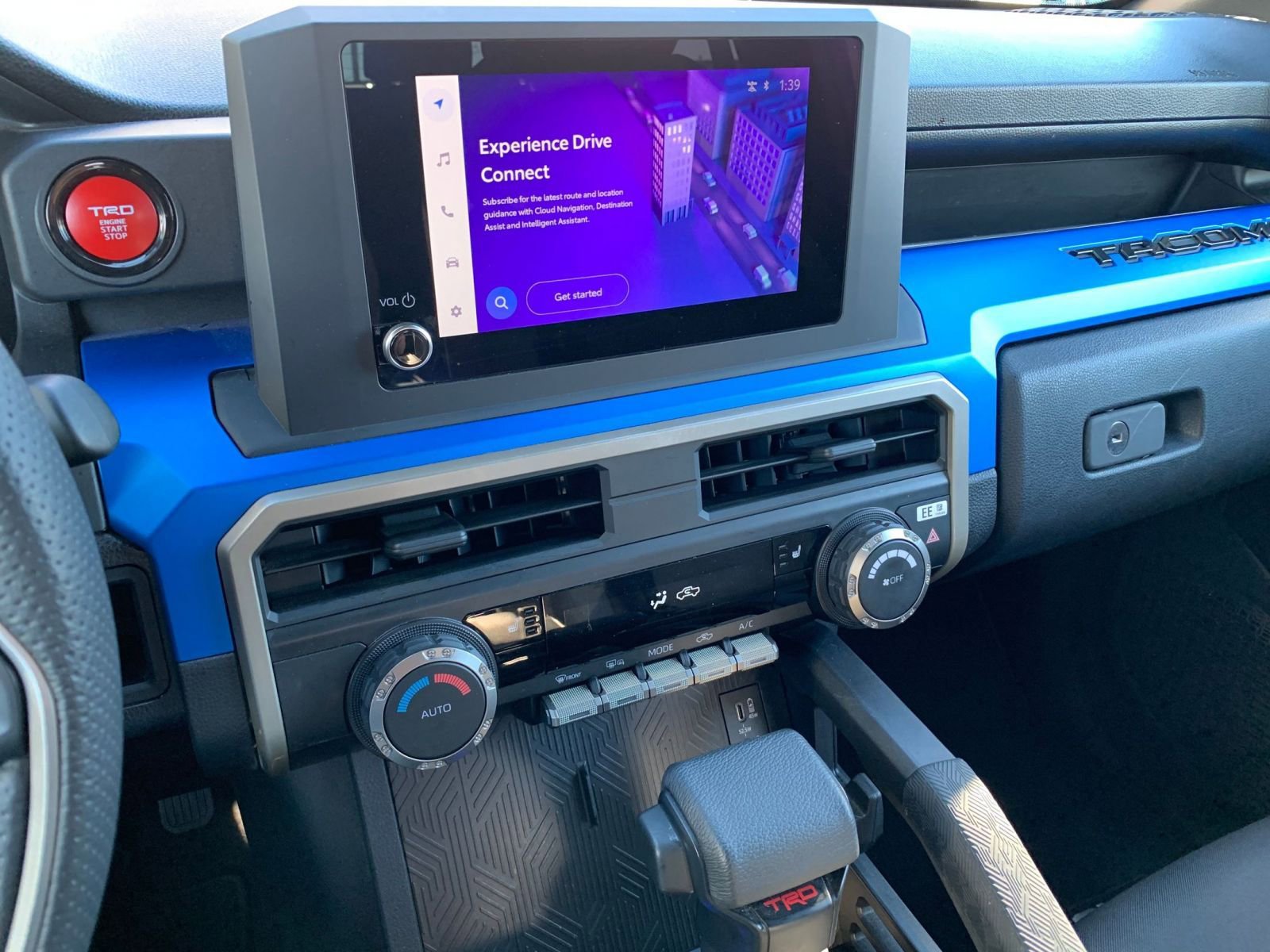 Used 2025 Toyota Tacoma TRD Off-Road image 18