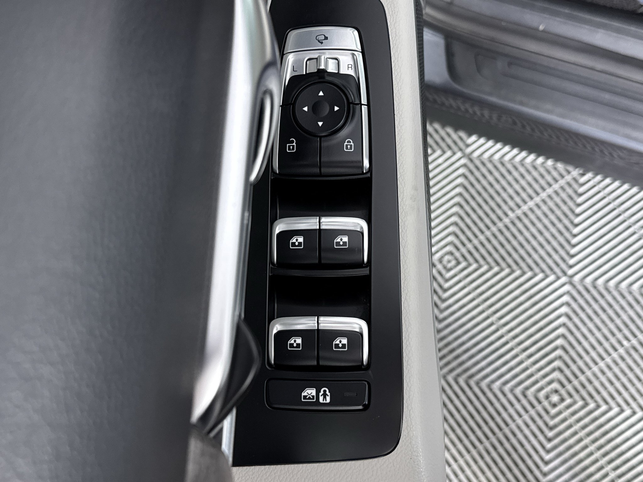 Used 2020 Kia Telluride EX w/ Towing Package AWD/4WD image 22