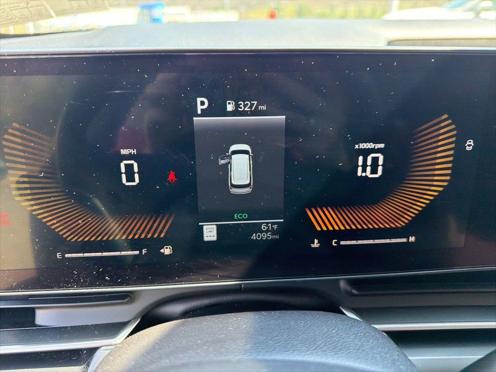 Certified 2025 Kia Carnival image 14