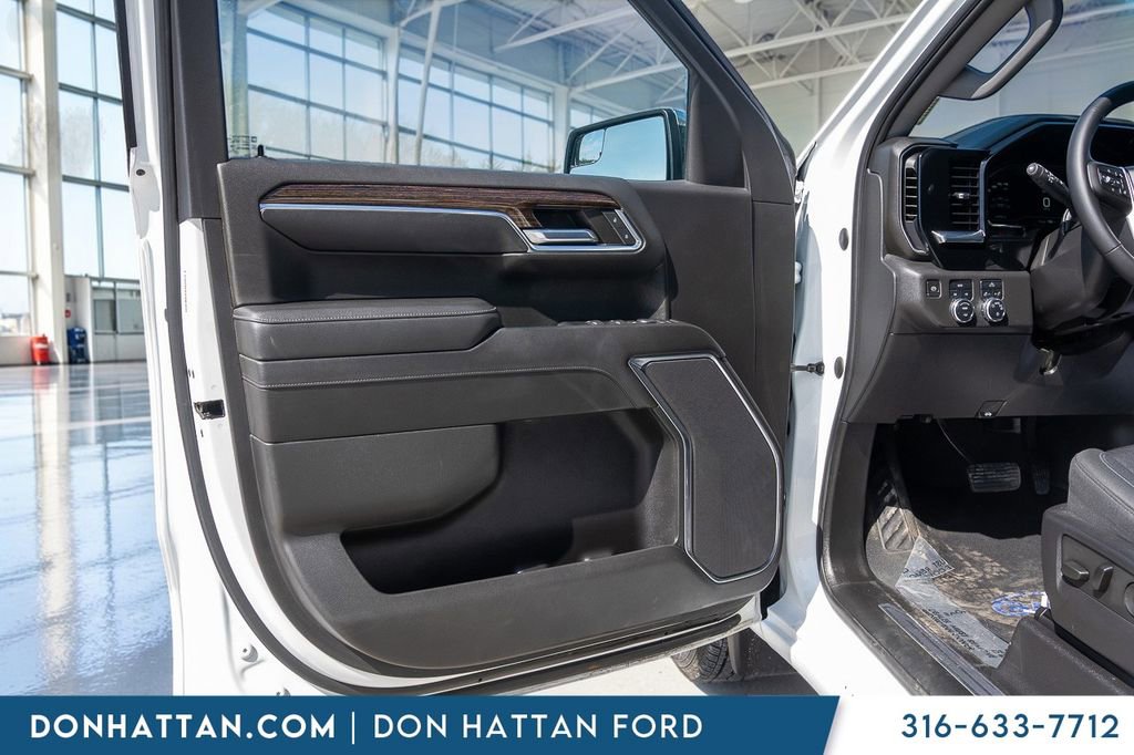 Used 2022 GMC Sierra 1500 SLE image 11