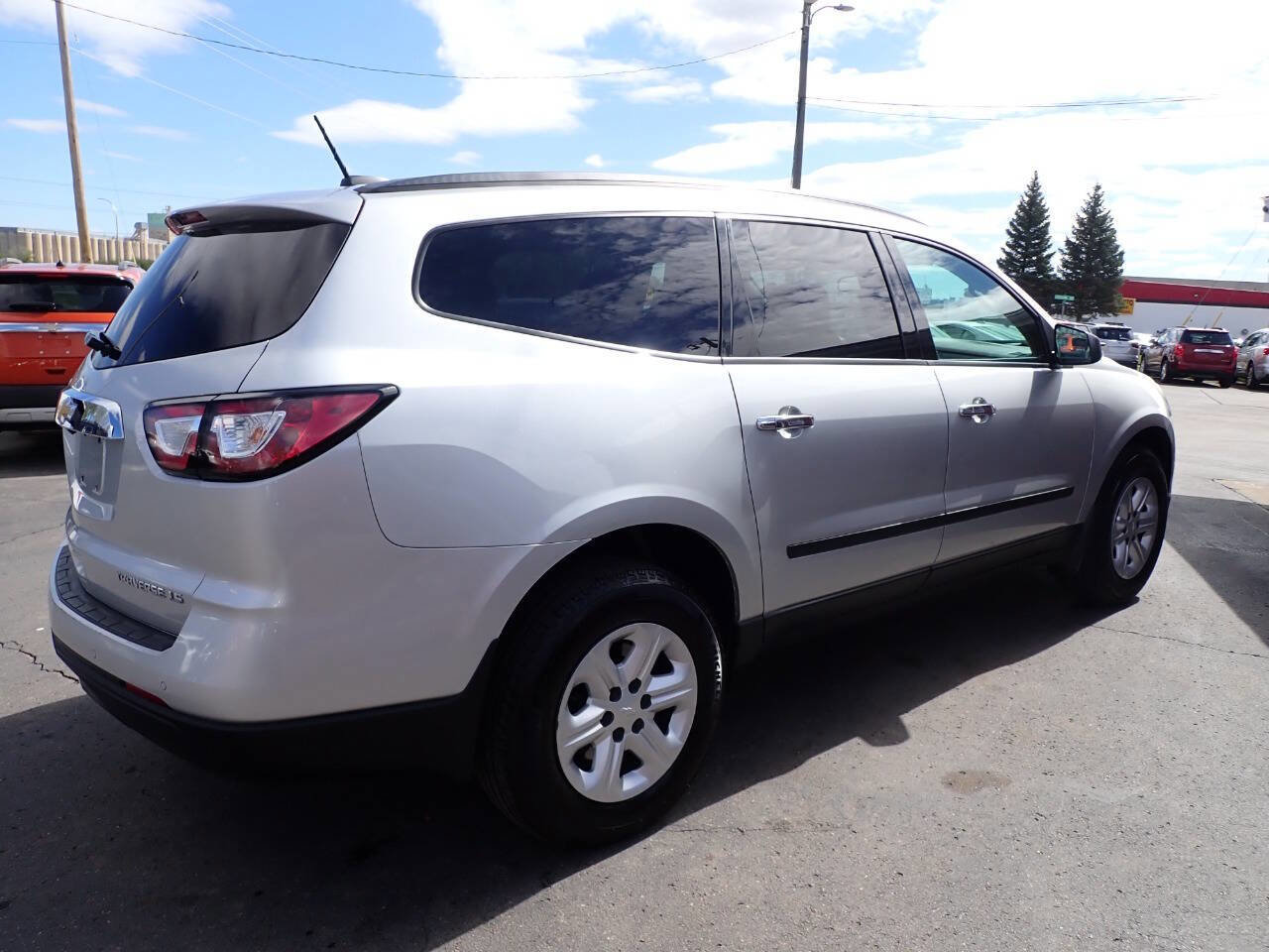 Used 2016 Chevrolet Traverse LS AWD/4WD image 6