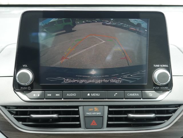 Used 2024 Nissan Altima 2.5 SV FWD image 4