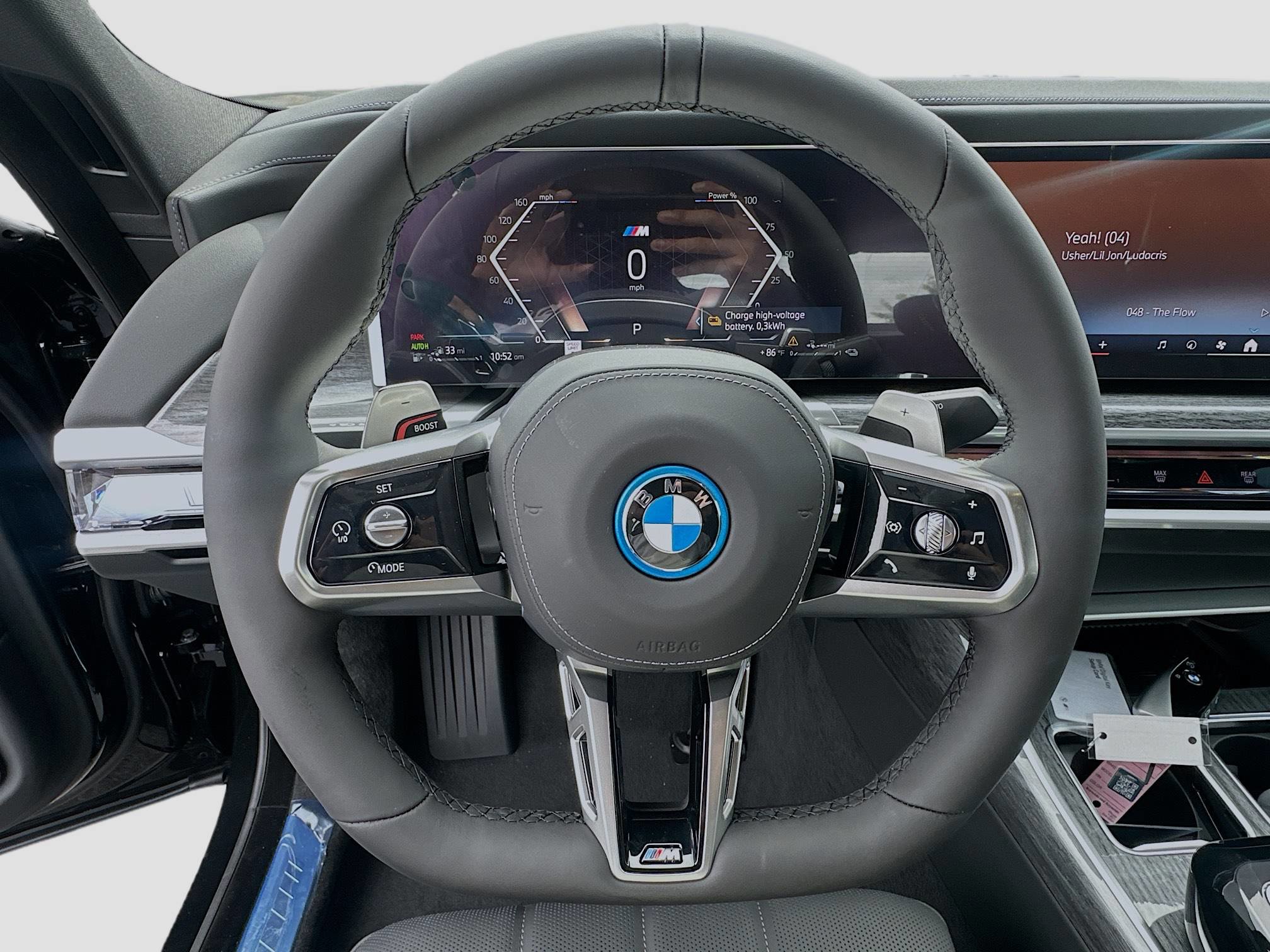 New 2026 BMW 750e xDrive image 8