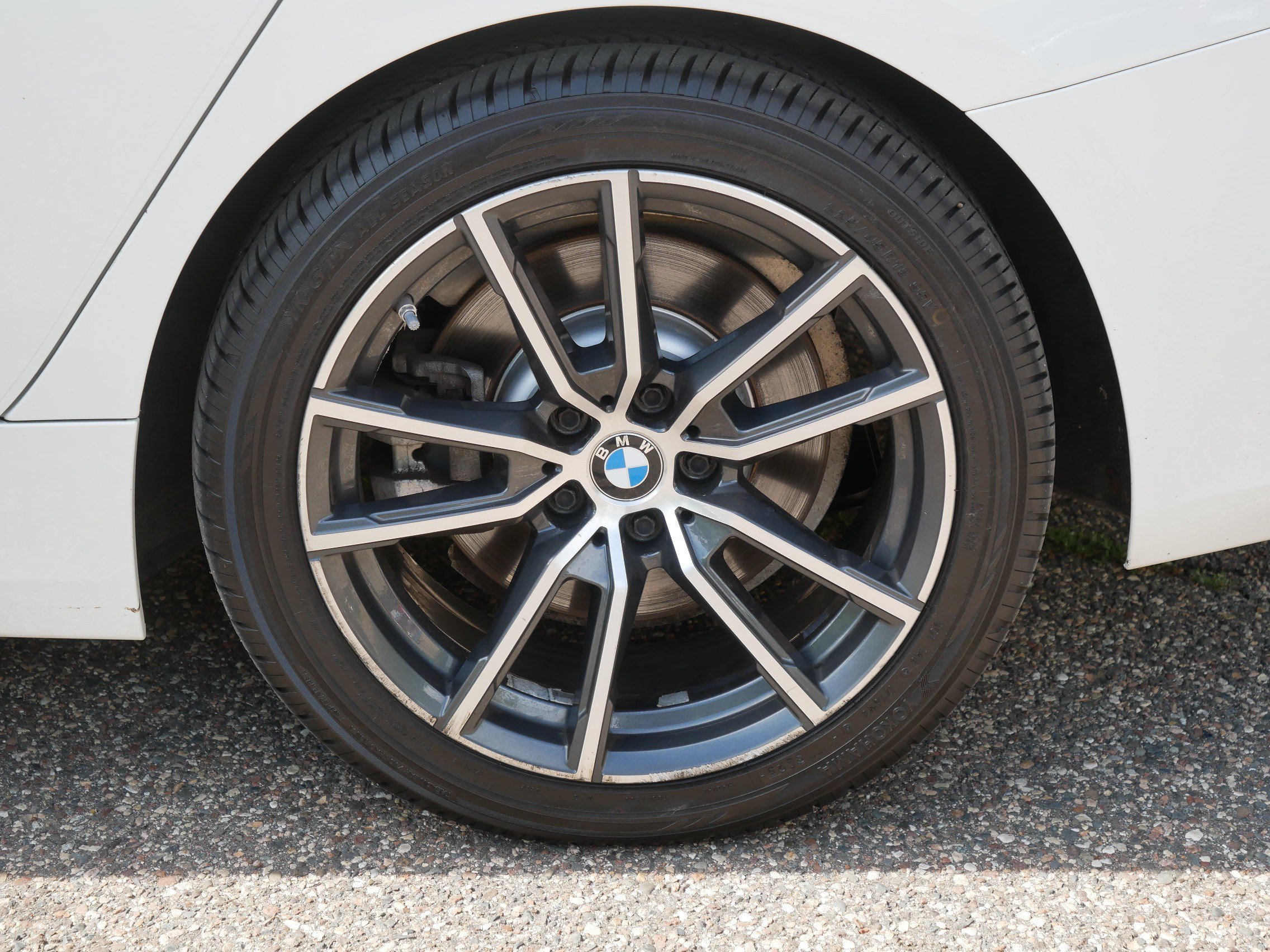Used 2020 BMW 330i xDrive Sedan AWD/4WD image 15