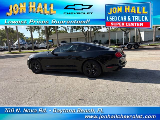Used 2015 Ford Mustang Coupe RWD image 6