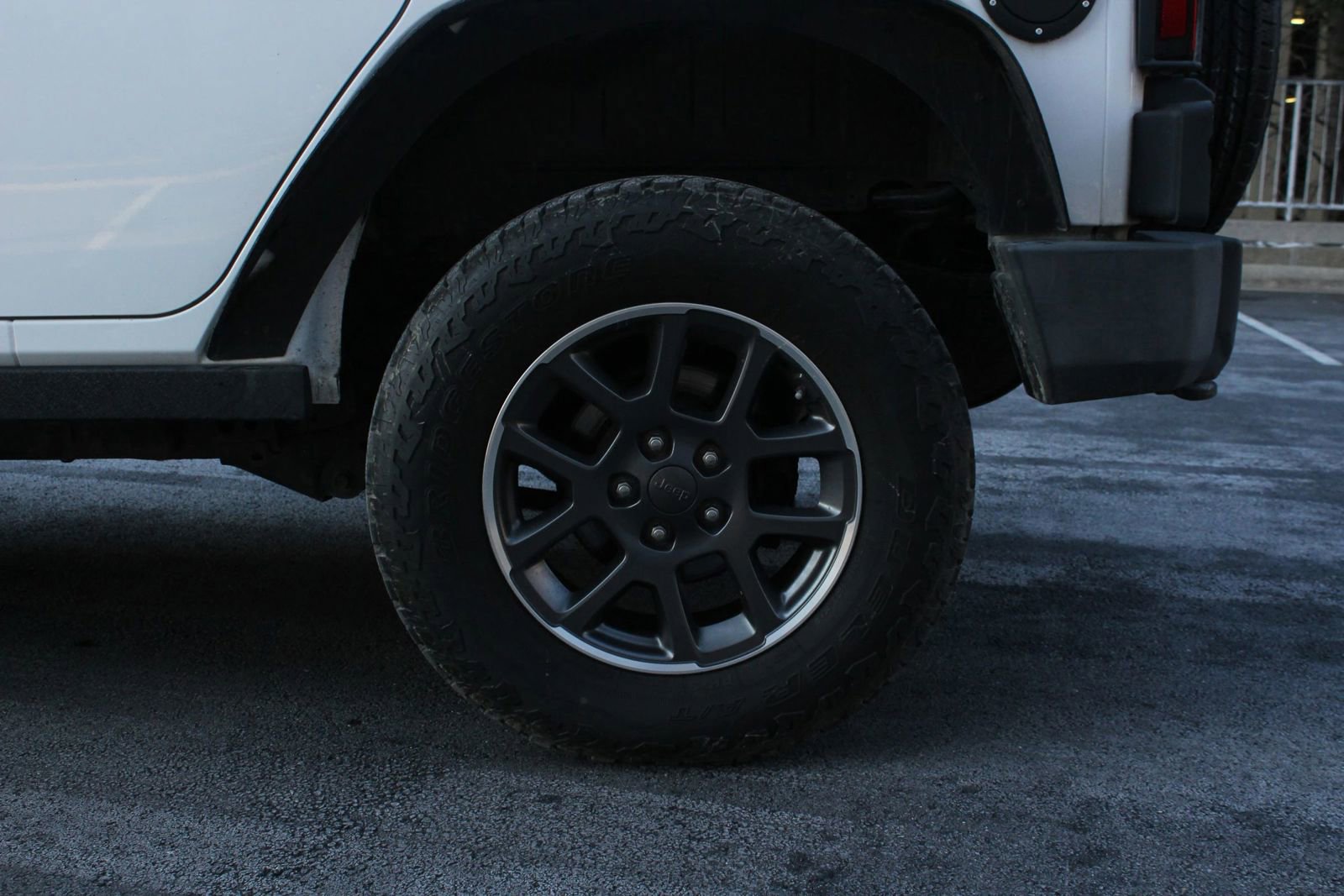 Used 2012 Jeep Wrangler Unlimited Sahara AWD/4WD image 10