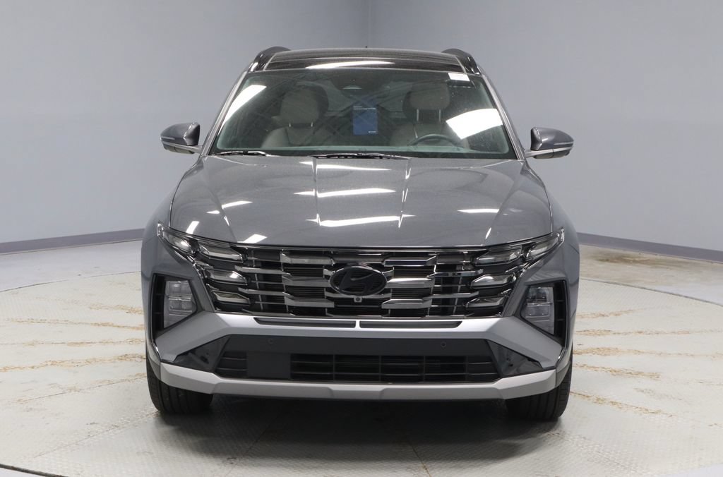 Certified 2025 Hyundai Tucson Limited AWD/4WD image 10