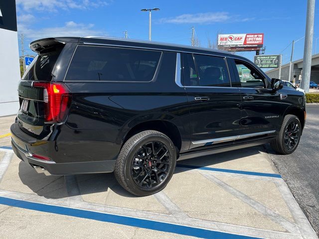New 2026 GMC Yukon XL Denali w/ Sun & Power Step Package AWD/4WD image 6