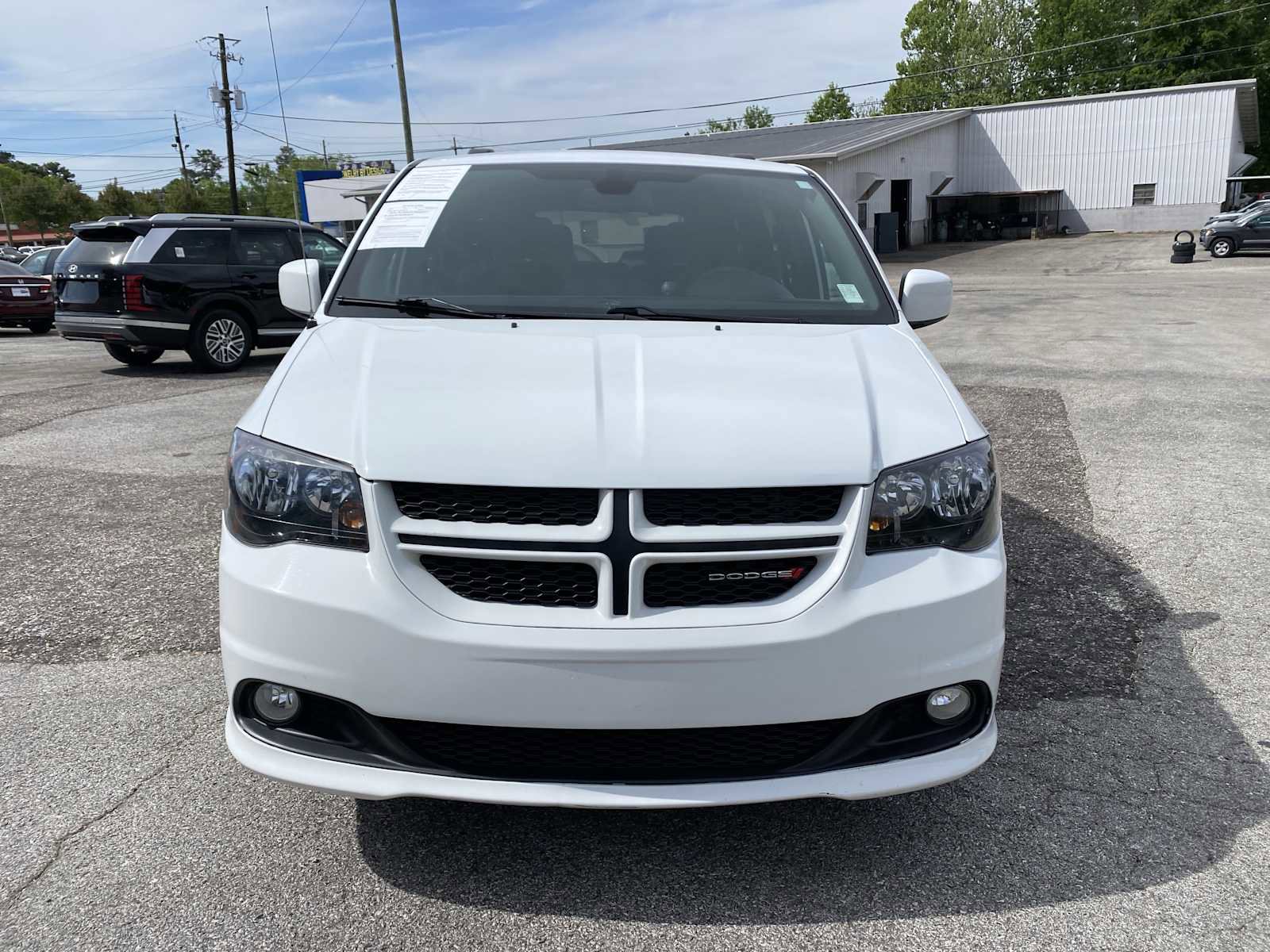 Used 2019 Dodge Grand Caravan GT image 3