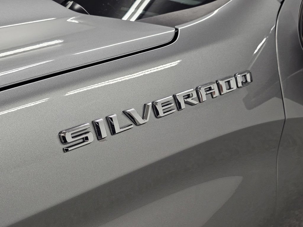 Used 2024 Chevrolet Silverado 1500 LT AWD/4WD image 28
