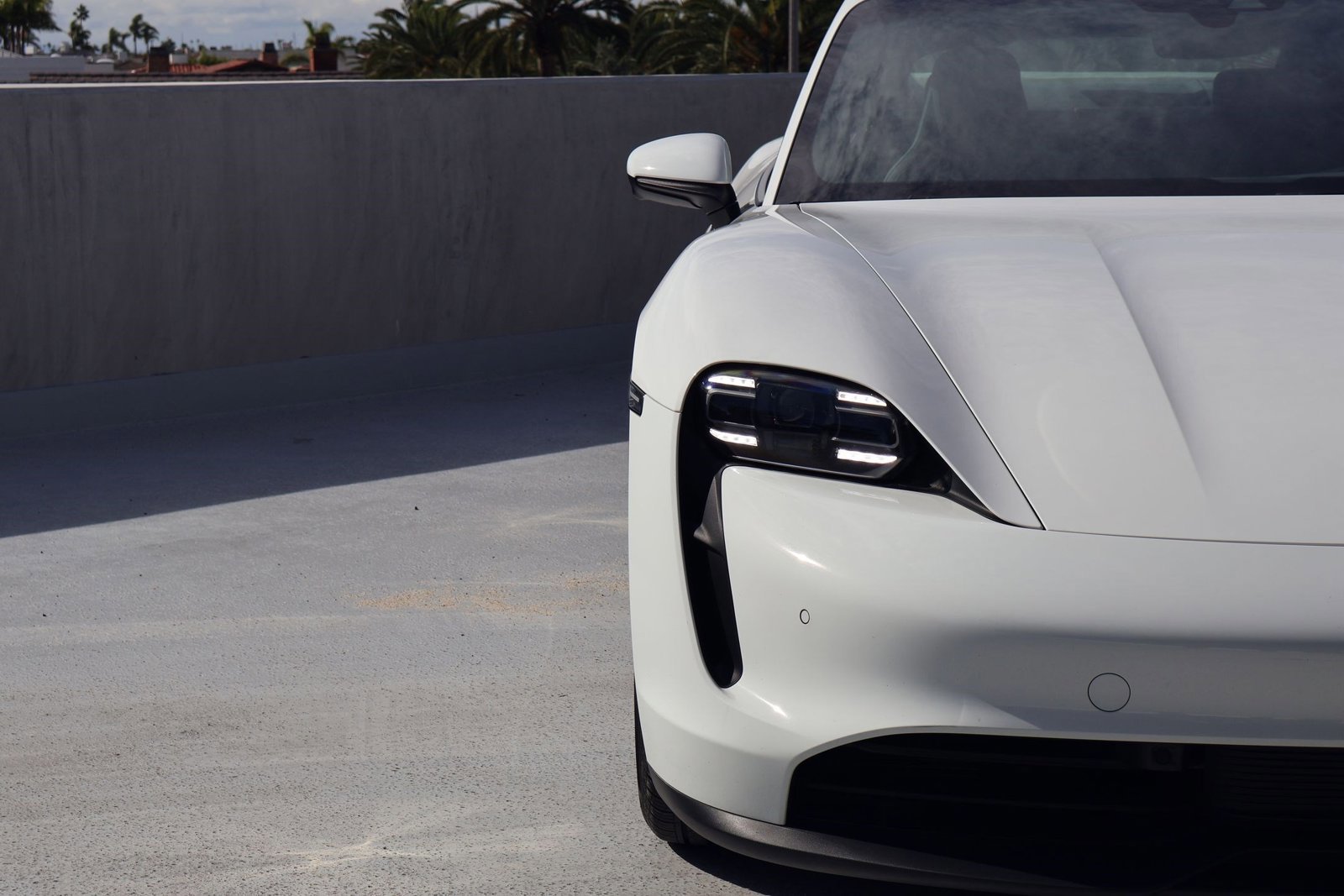 Certified 2022 Porsche Taycan image 11