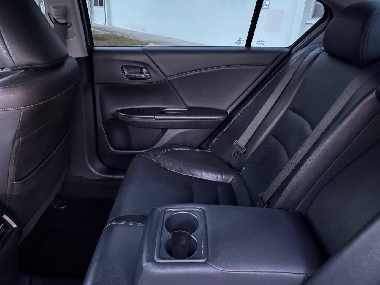 Used 2015 Honda Accord EX-L image 30