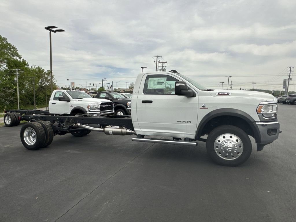 New 2024 RAM 5500 SLT w/ Quick Order Package 2YG SLT AWD/4WD image 9