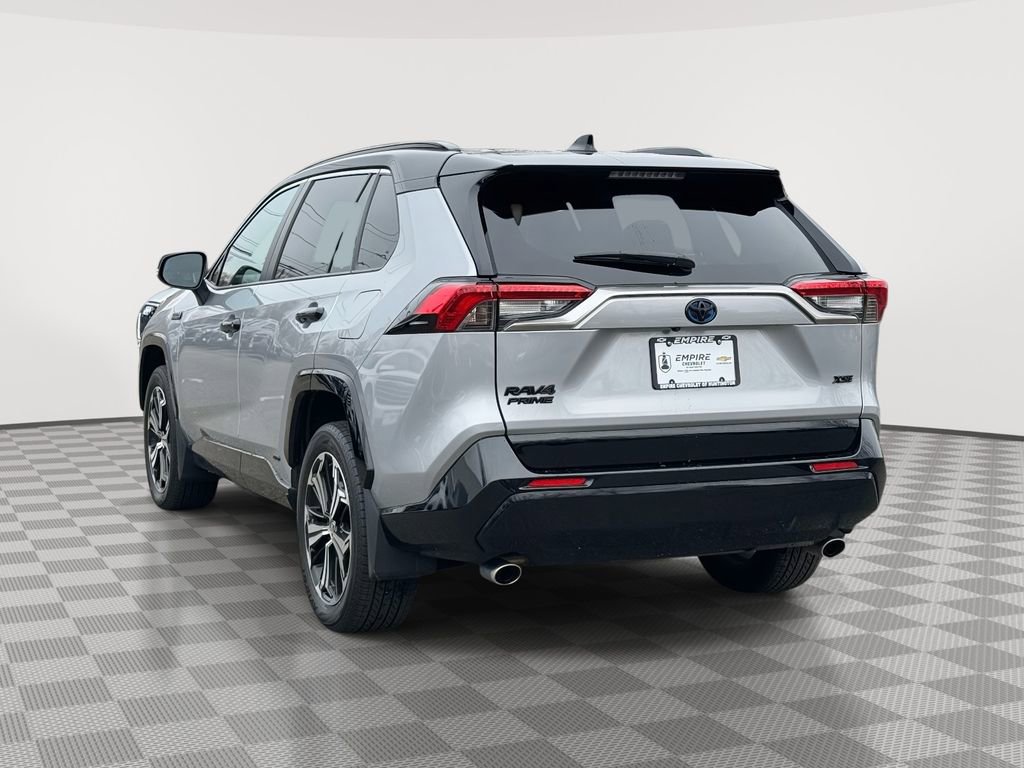 Used 2023 Toyota RAV4 XSE w/ Weather Package AWD/4WD image 4