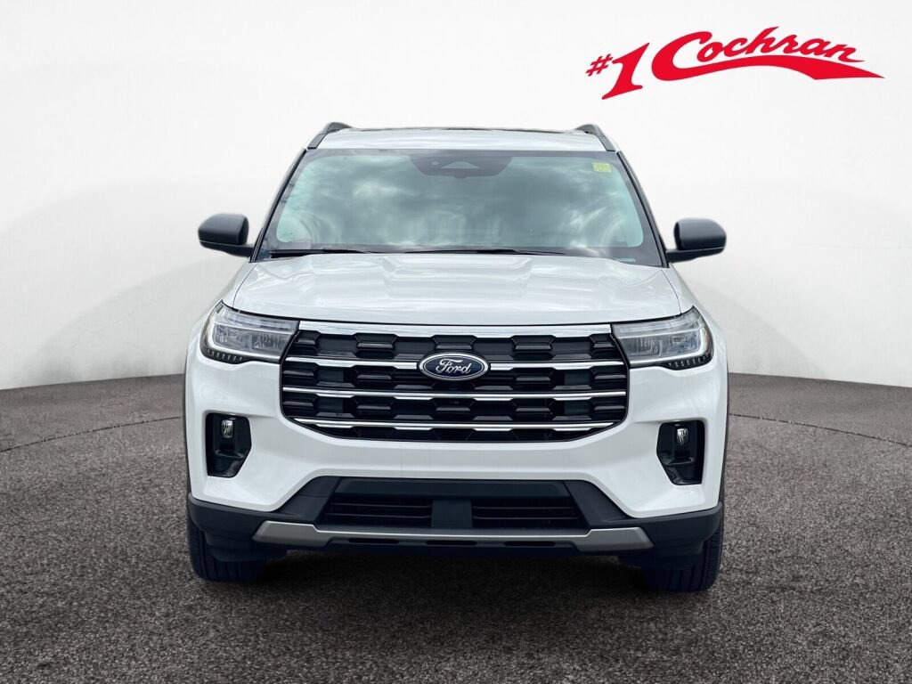 New 2026 Ford Explorer Active w/ Active Comfort Package AWD/4WD image 2