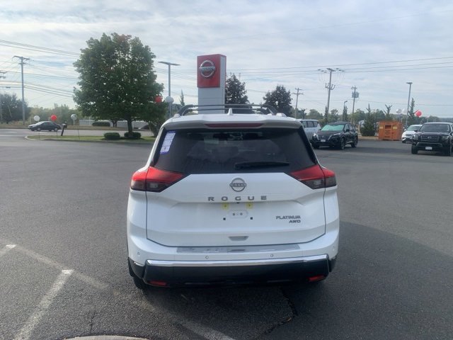 New 2026 Nissan Rogue Platinum image 6