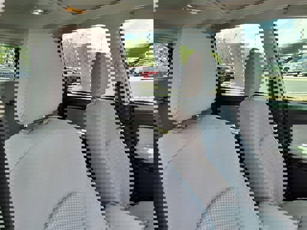 Used 2015 Subaru Forester 2.5i Premium image 19