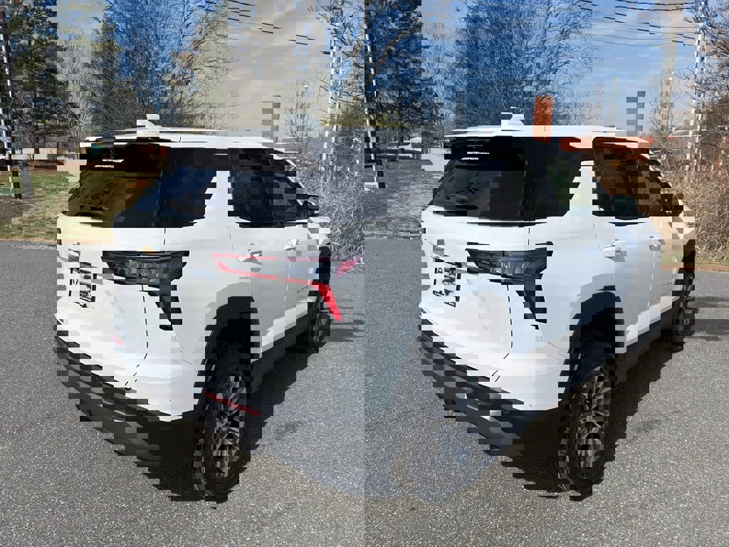 New 2026 Chevrolet Equinox LT w/ Convenience Package II image 5