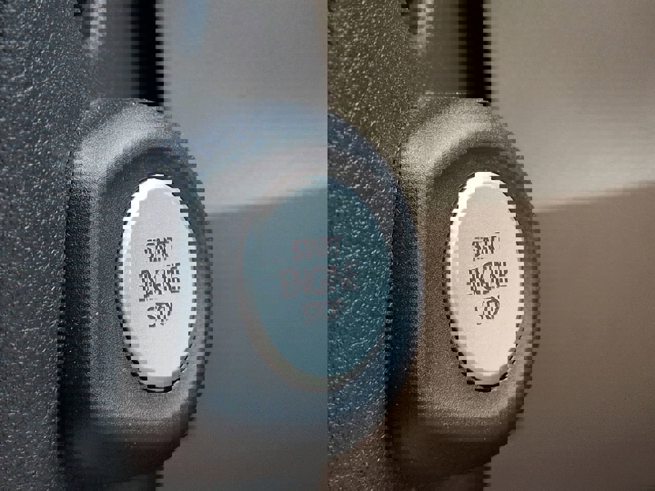 Used 2013 Volkswagen Eos Executive image 27