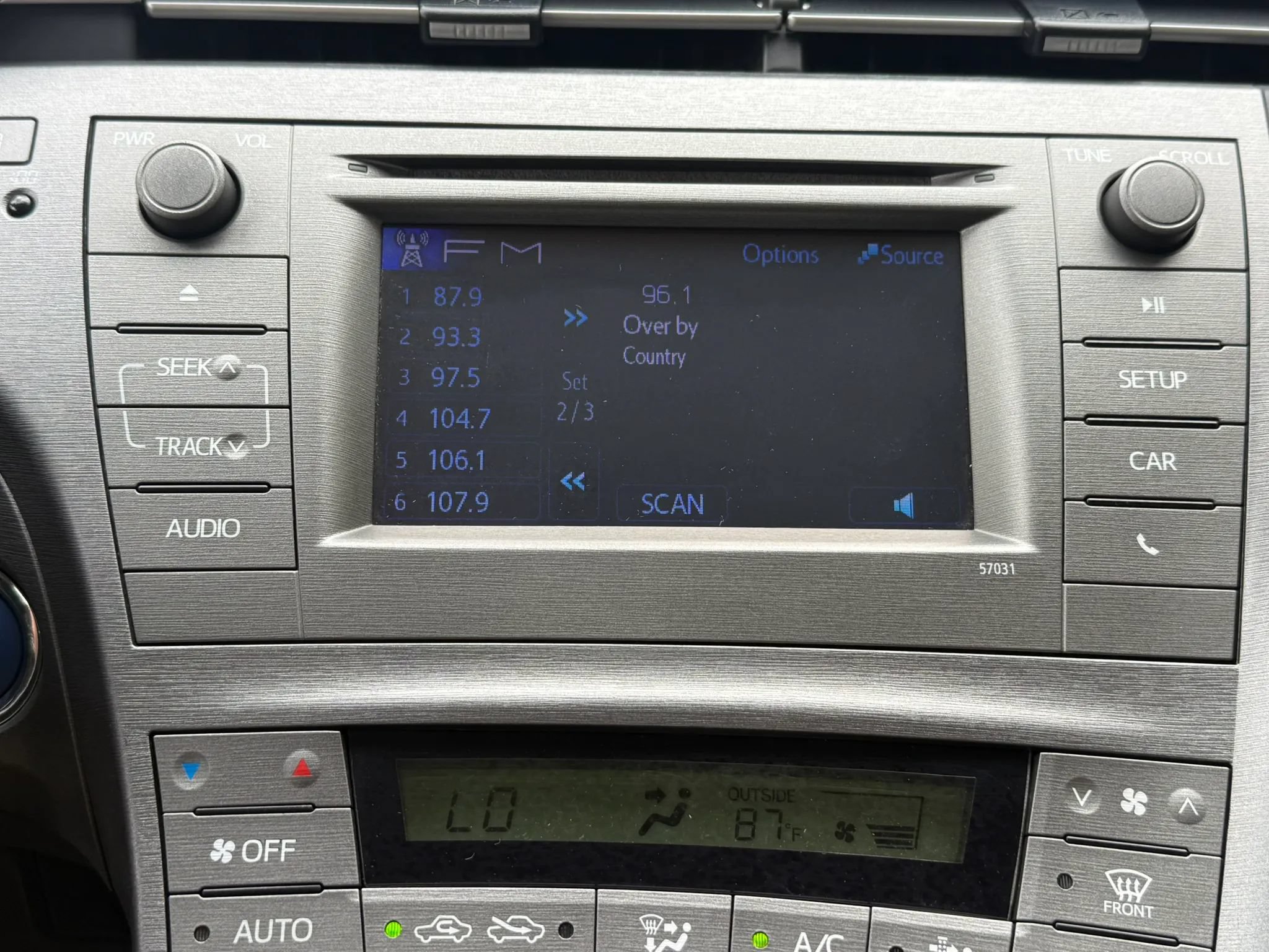 Used 2015 Toyota Prius Two FWD image 18