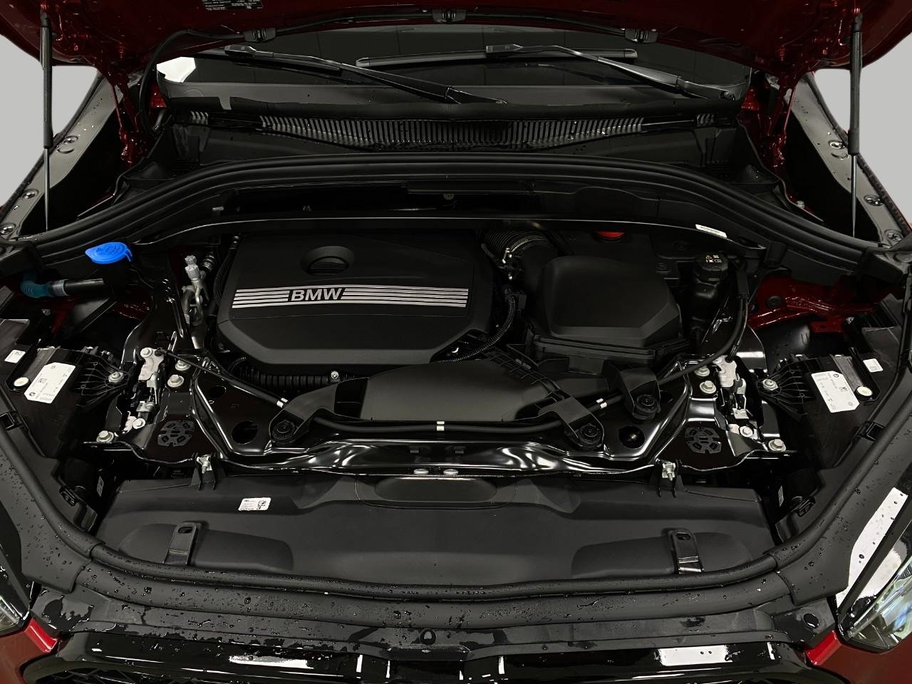New 2026 BMW X2 xDrive28i AWD/4WD image 11