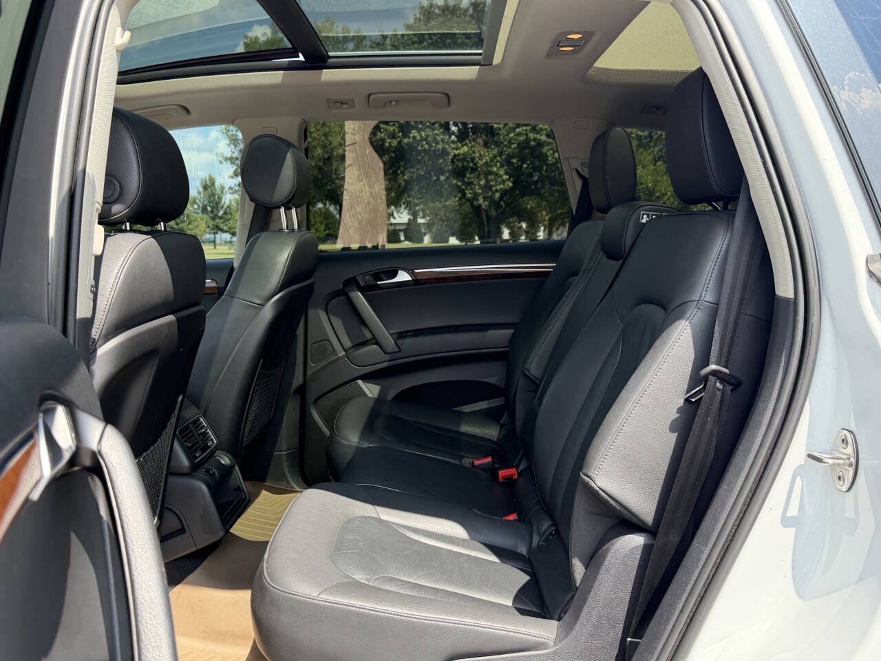 Used 2015 Audi Q7 3.0T Premium w/ Technology Package AWD/4WD image 17