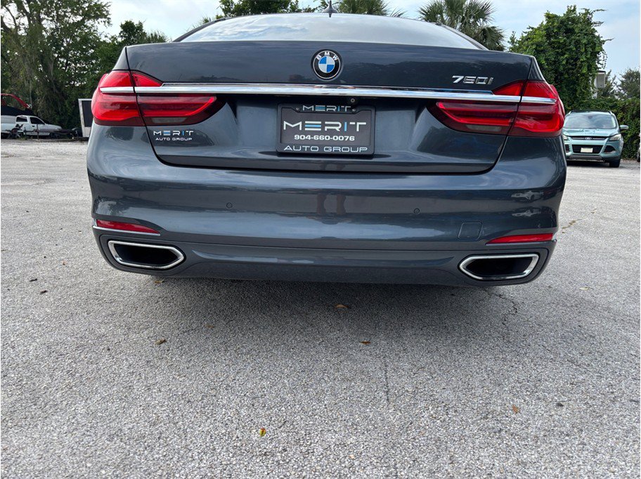 Used 2016 BMW 750i RWD image 16