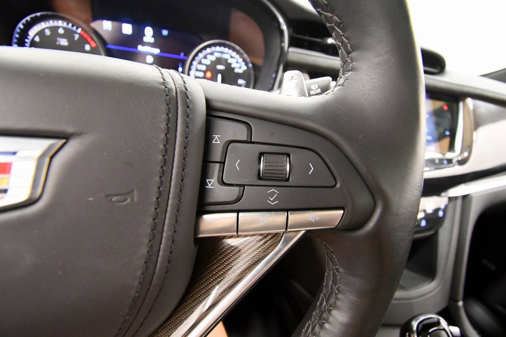 Used 2023 Cadillac XT6 Sport image 21
