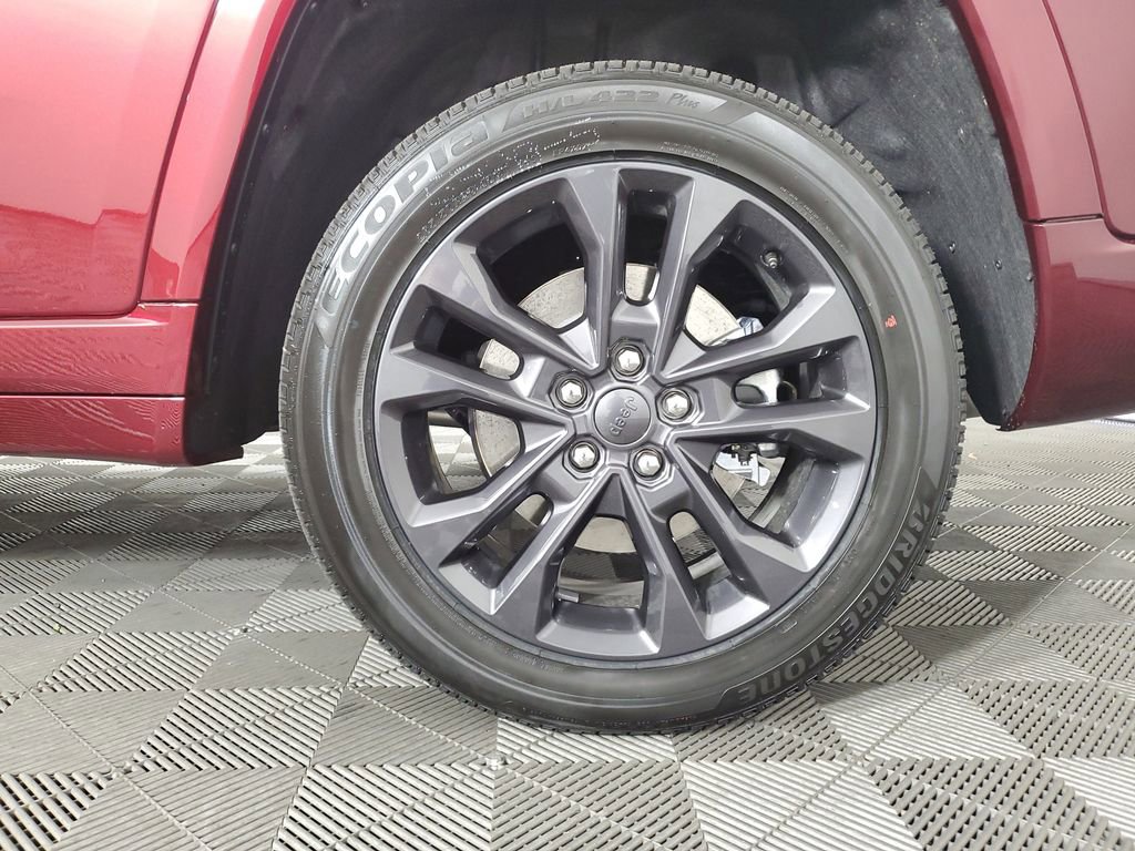 New 2026 Jeep Grand Cherokee L Limited AWD/4WD image 32