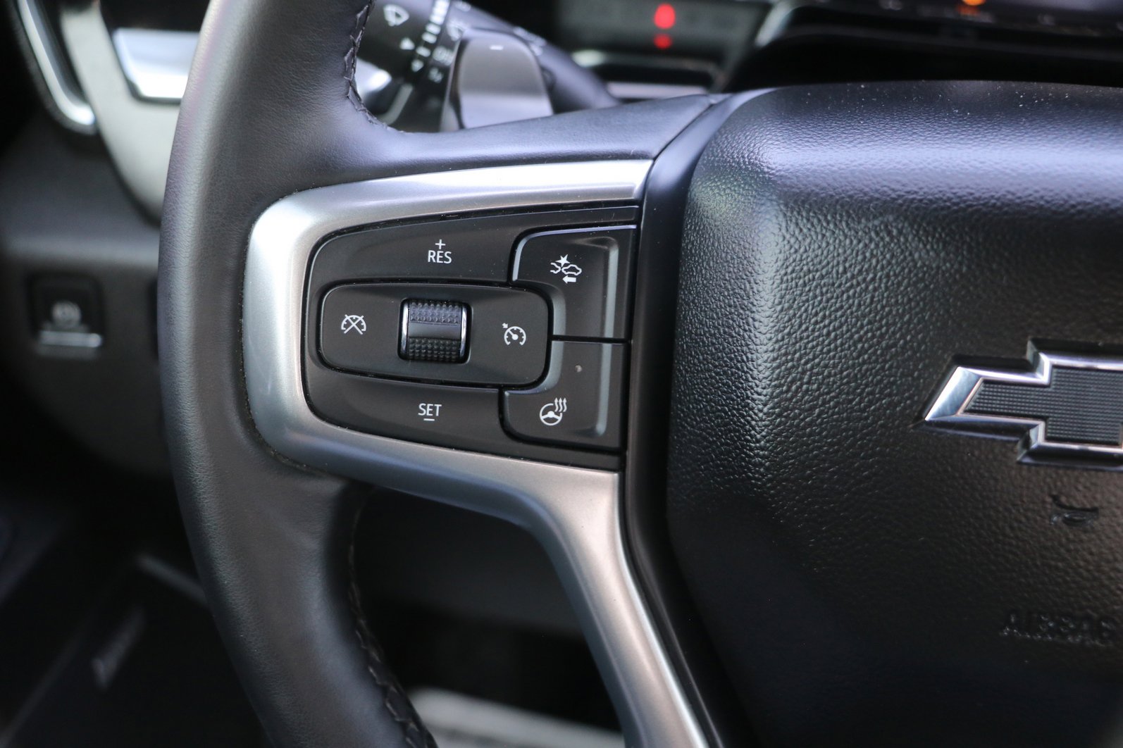 Used 2024 Chevrolet Silverado 1500 LT Trail Boss w/ Convenience Package II image 18