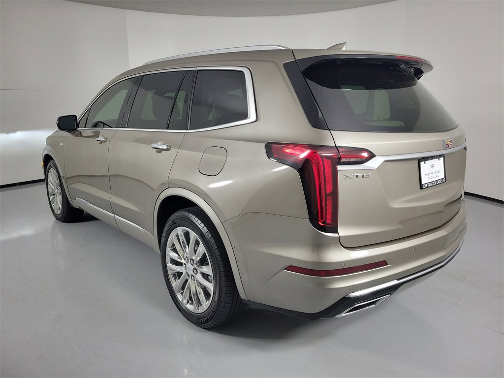 Certified 2023 Cadillac XT6 Premium Luxury w/ Technology Package image 3