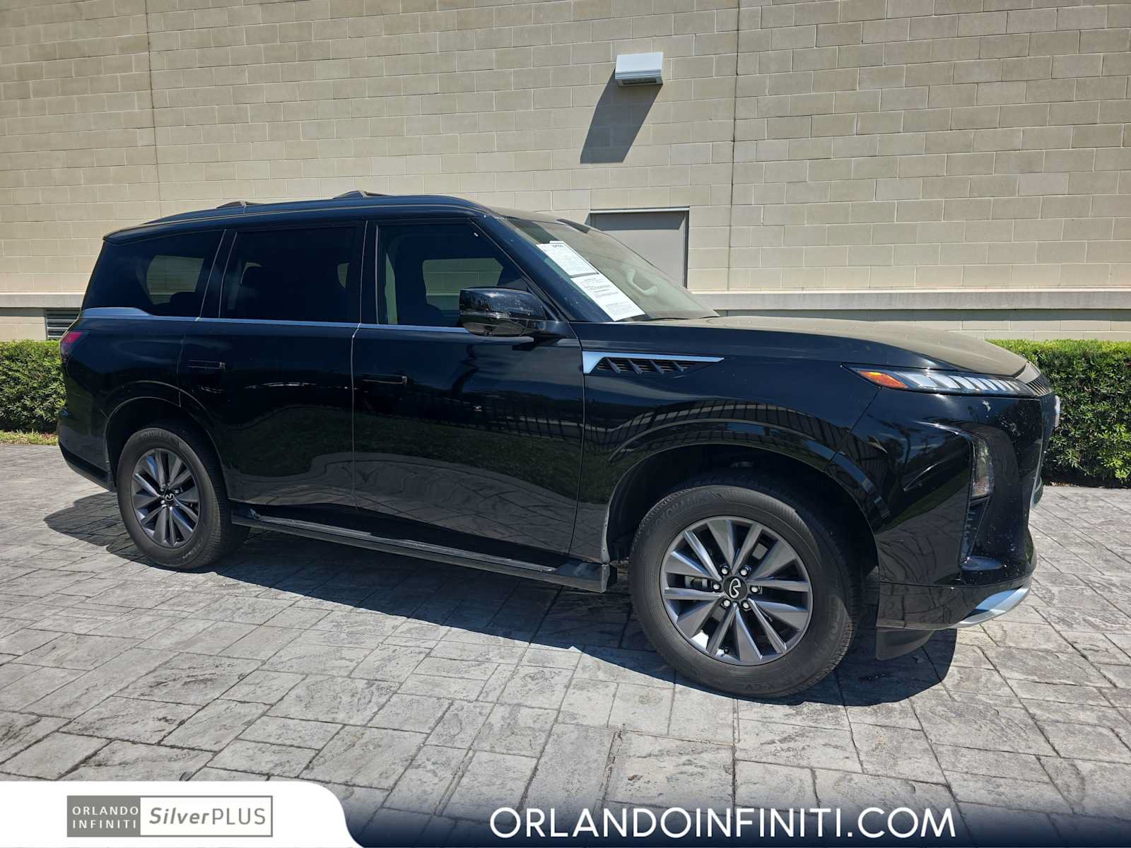 Used 2025 INFINITI QX80 Pure w/ Exterior Package RWD image 1