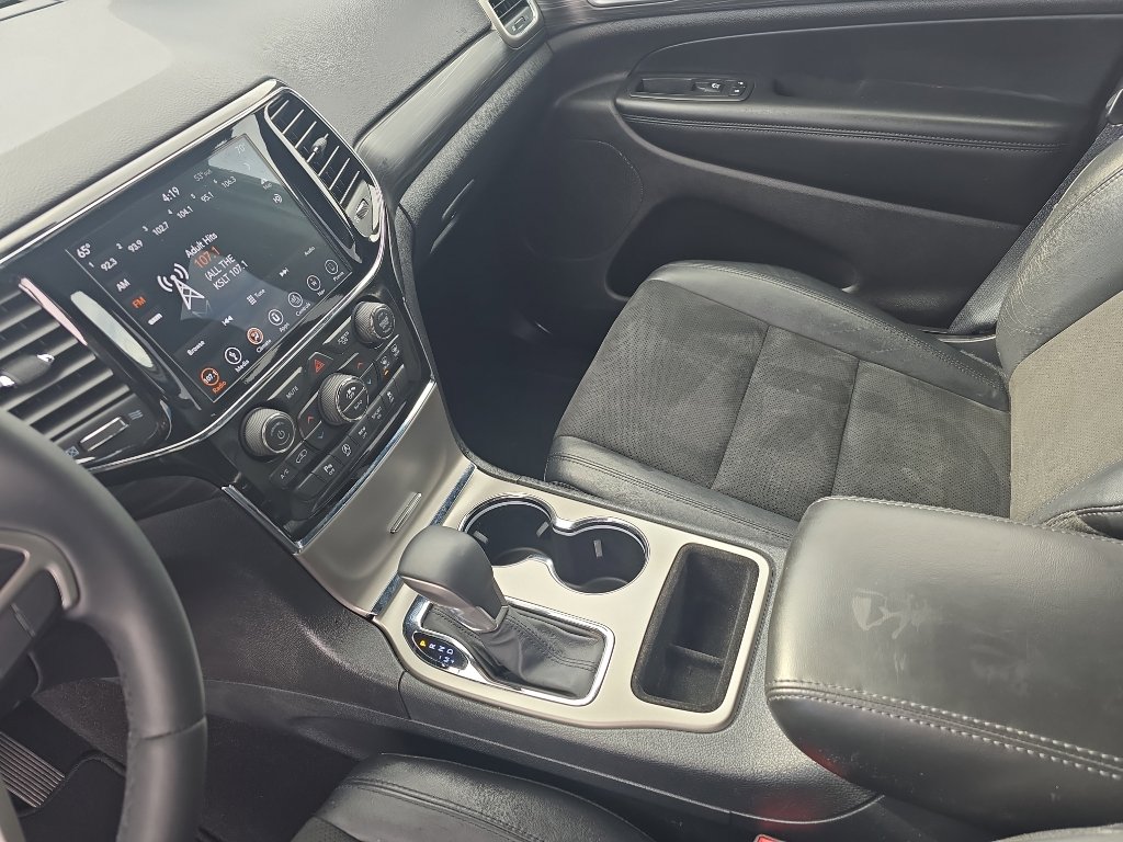 Used 2019 Jeep Grand Cherokee Altitude image 17