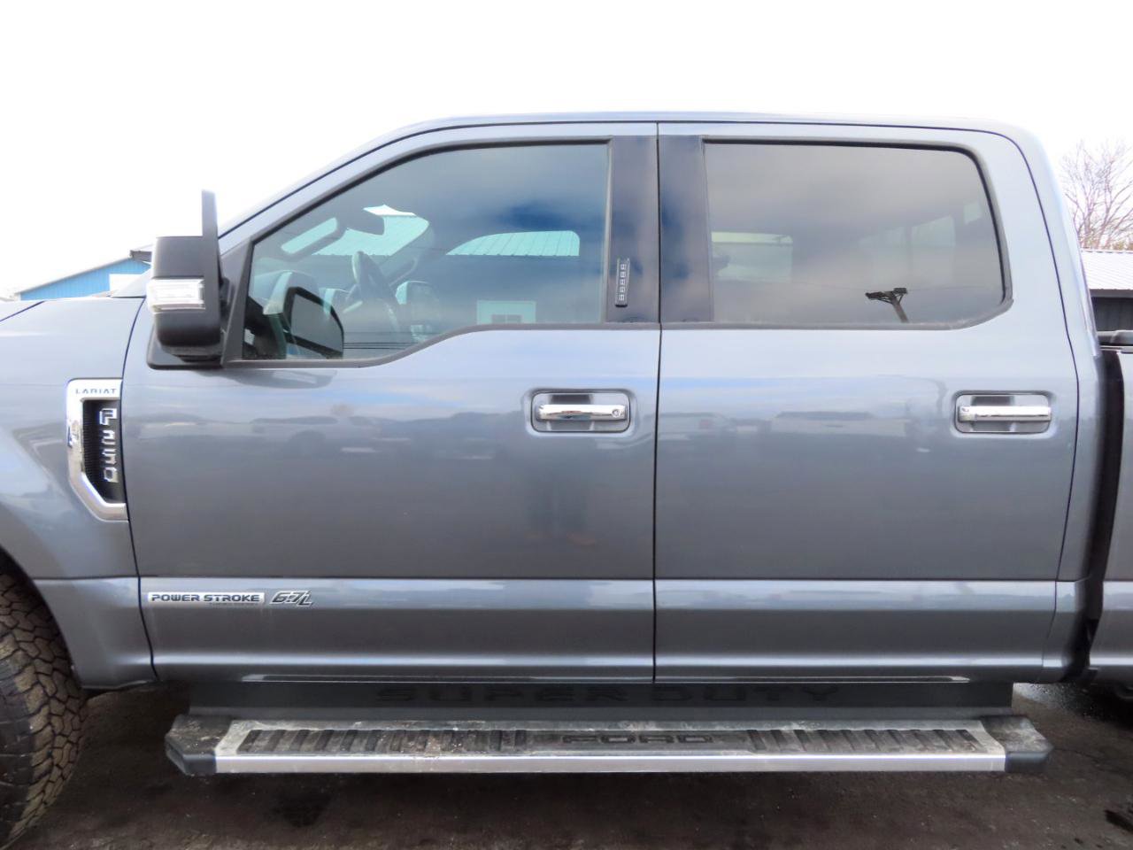 Used 2022 Ford F250 Lariat w/ Chrome Package image 14