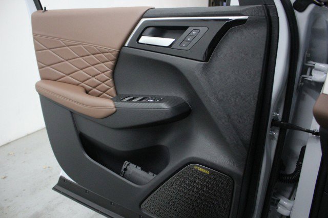 New 2026 Mitsubishi Outlander SEL image 15