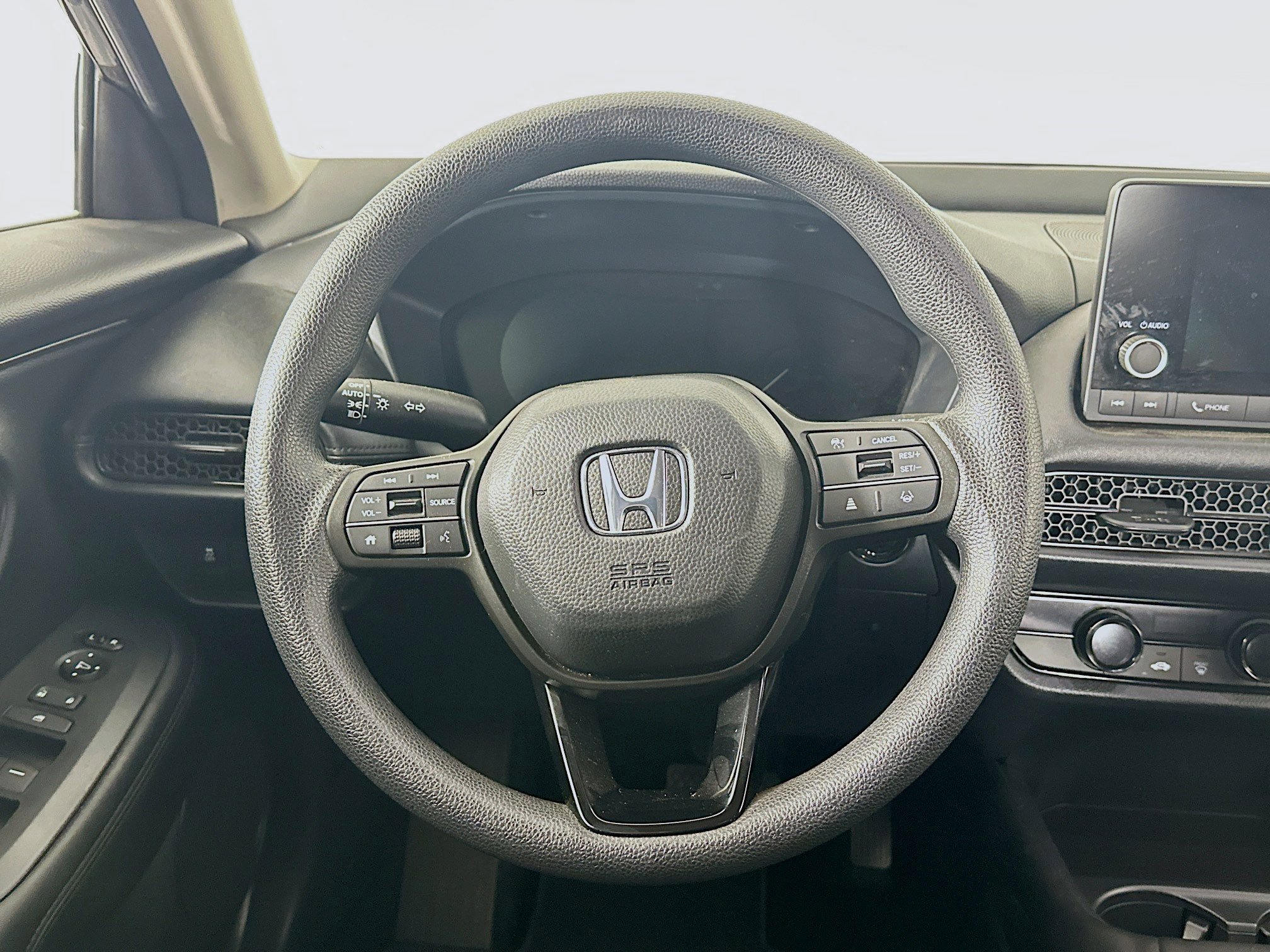 Used 2025 Honda HR-V LX image 17