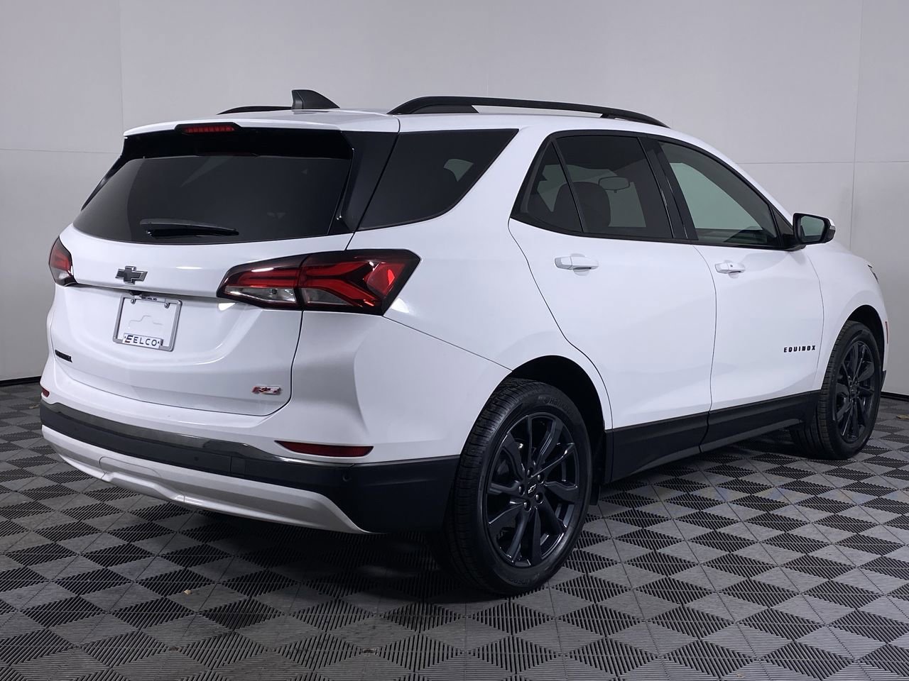 Certified 2023 Chevrolet Equinox RS w/ RS Leather Package FWD image 38