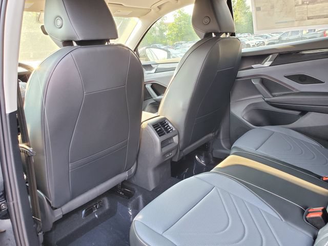 New 2026 Volkswagen Tiguan SE AWD/4WD image 10